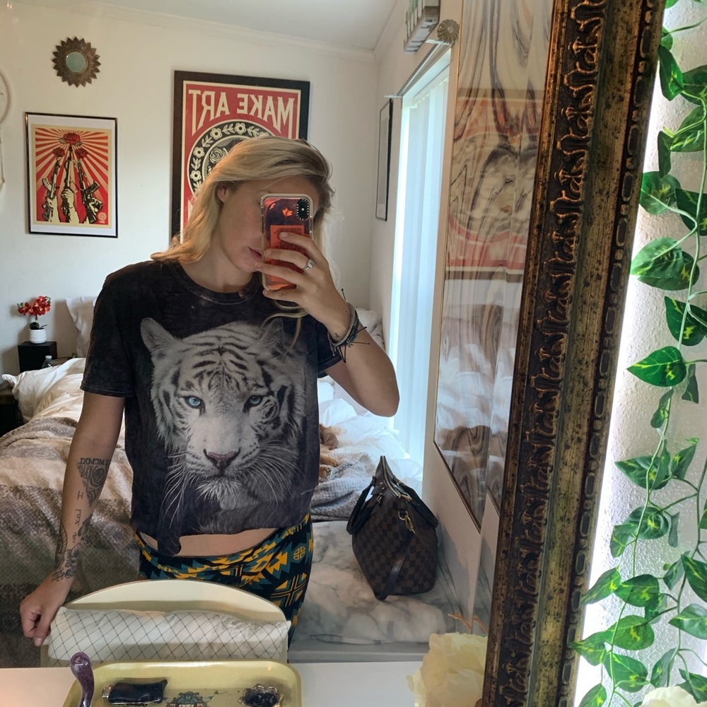 Tiger crop top - Picture 3 of 3